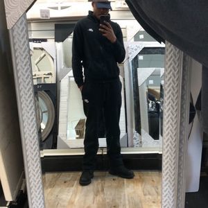 Meet your Posher, Donte